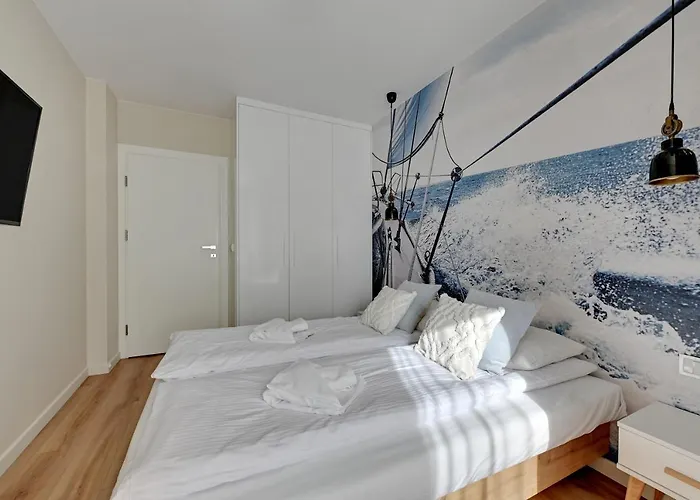 Wave - Powstancow Wielkopolskich アパート